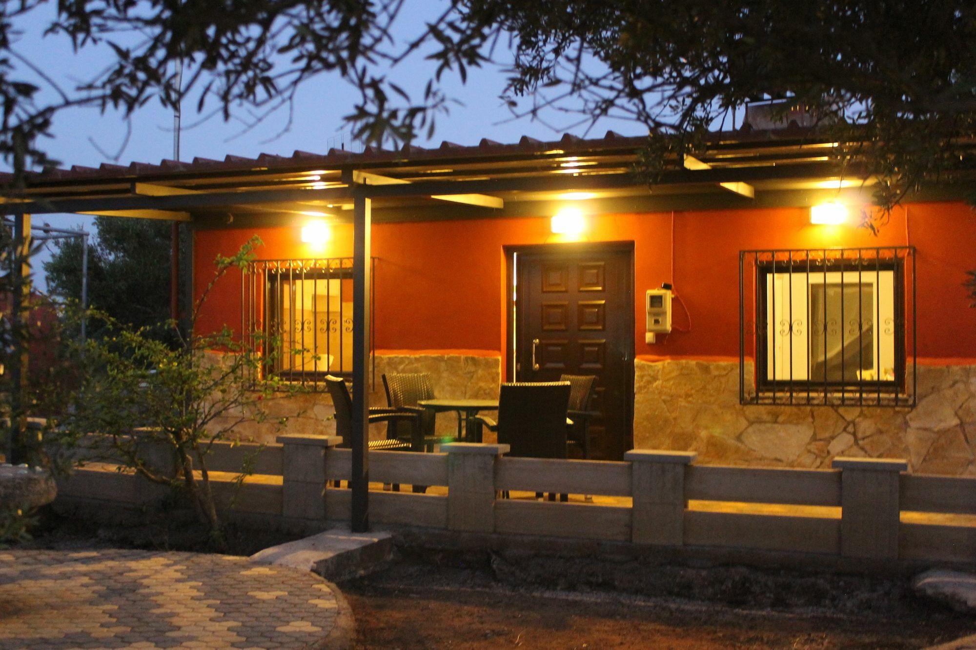 Katy'S Place Kalathas Exterior photo